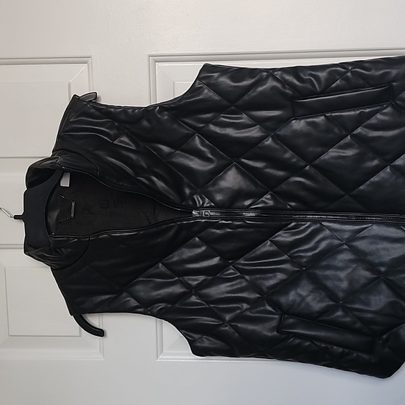 Chicos Black Quilted Faux Leather Vest Size 1 (medium) - Picture 2 of 5